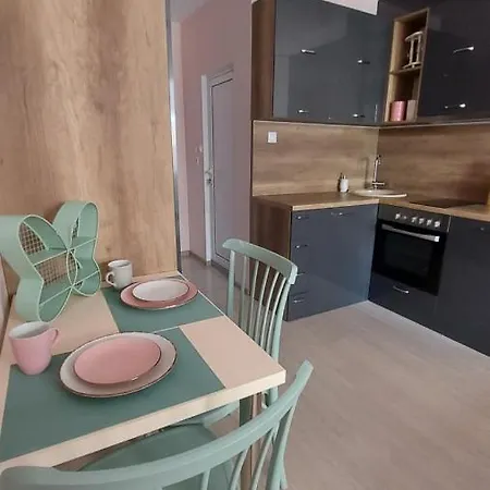 Апартаменты Hostex Pastello Deluxe *