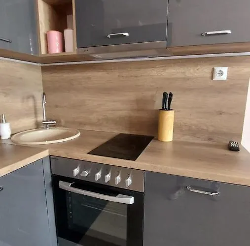 Hostex Pastello Deluxe Apartament *